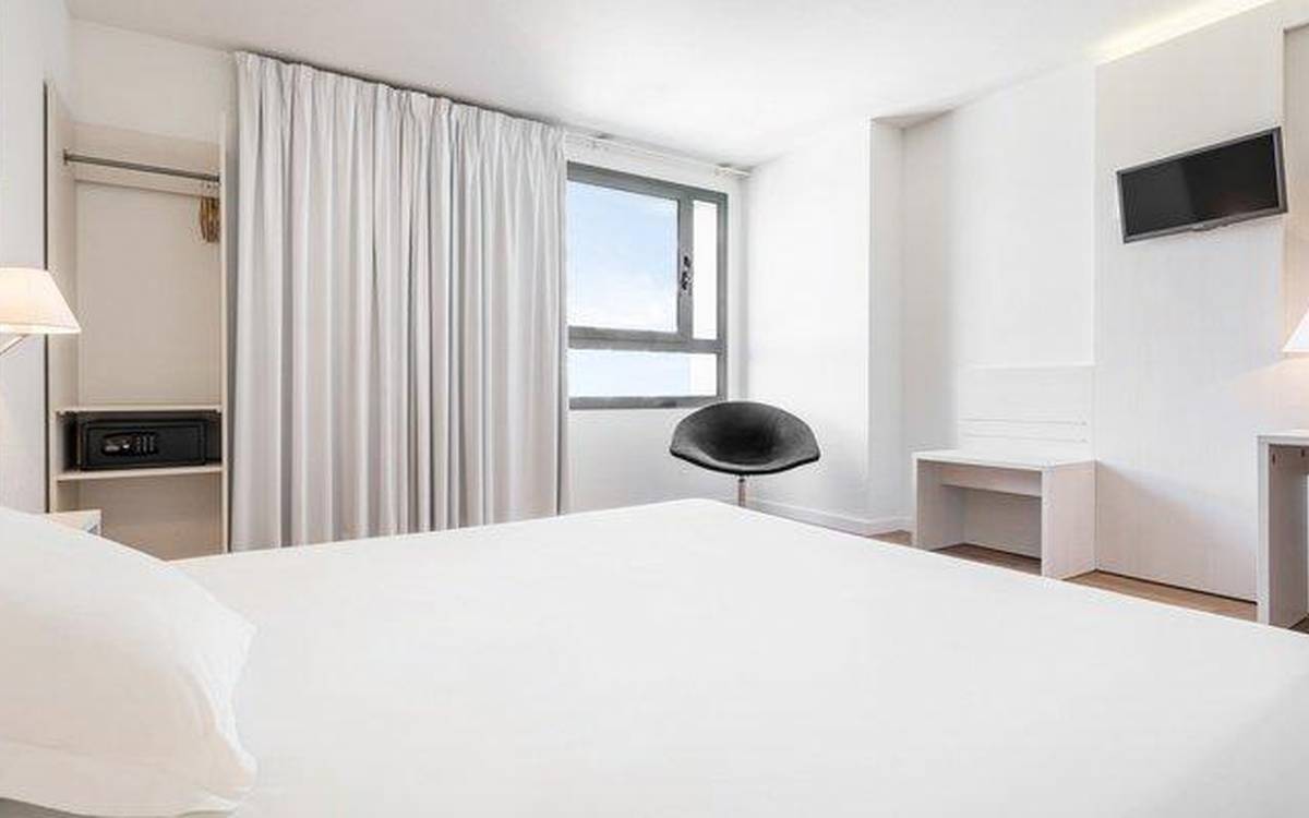 Habitaciones familiares Hotel ILUNION Valencia 3 Habitaciones familiares Hotel ILUNION Valencia 3