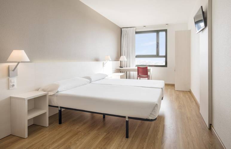  Hotel ILUNION Valencia 3