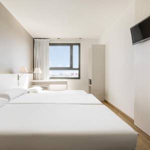 Habitación triple (3 adultos) Hotel ILUNION Valencia 3
