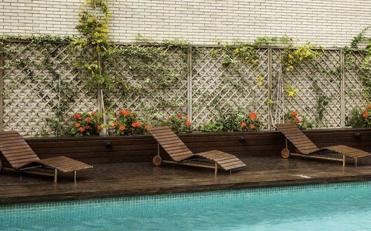 Piscina Hotel ILUNION Valencia 3 Piscina Hotel ILUNION Valencia 3
